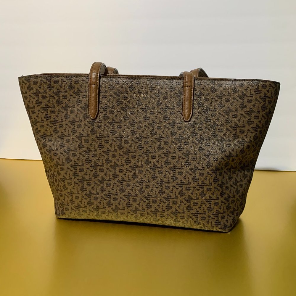 DKNY Faux Leather Brown Tan Monogram Purse Handbag (used) - Amazing Condition